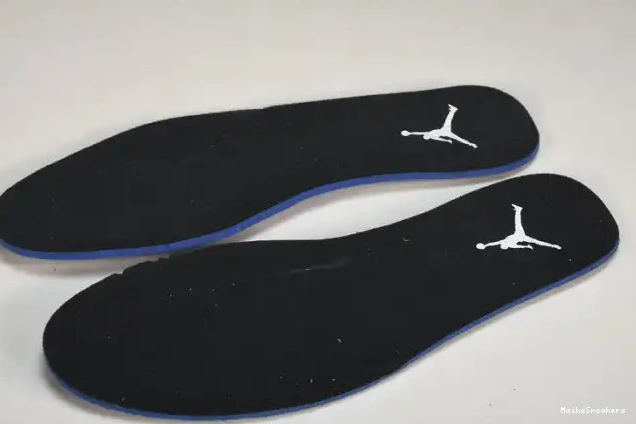 MaikeSneakers Royal Black CT8527-018 Jordan Game Retro 4 0324